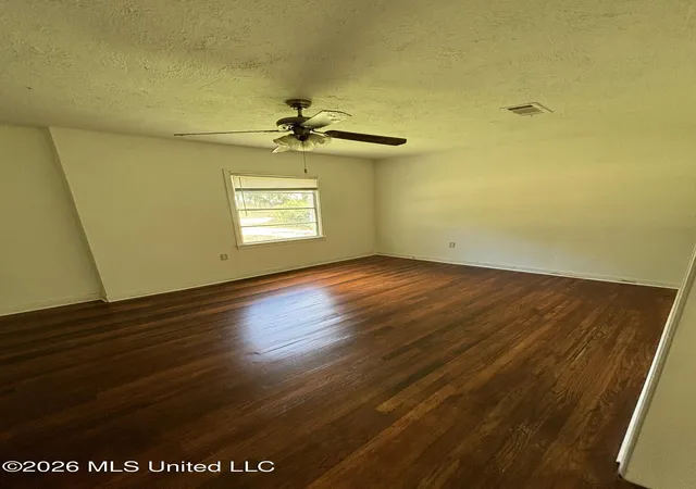 Photo 4 of Single family home for sale at 239 Mason Blvd, Jackson, MS 39212 | MLS# 4156727 | Listing updated on 2026-07-22