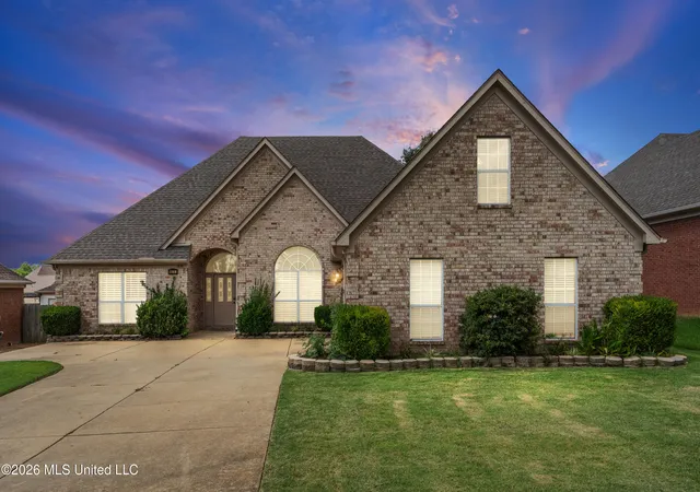 Photo 2 of Single family home for sale at 1638 Mason Dr, Hernando, MS 38632 | MLS# 4156841 | Listing updated on 2026-08-26