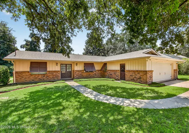 Photo 1 of Sale Pending at 5570 E Diamondhead Dr, Diamondhead, MS 39525 | MLS# 4156755 | Listing updated on 2026-09-15