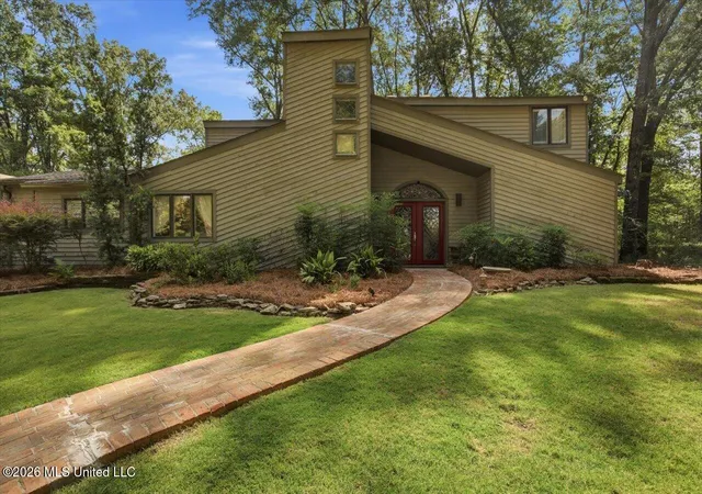 Photo 1 of Sale Pending at 13 Montgomery Ln, Canton, MS 39046 | MLS# 4156976 | Listing updated on 2026-09-10
