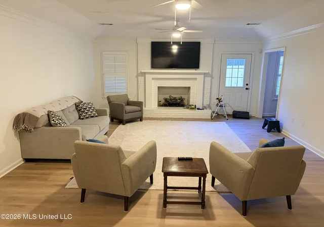 Photo 2 of Single family home for sale at 427 Cherokee Dr, Oxford, MS 38655 | MLS# 4156764 | Listing updated on 2026-08-04