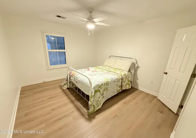Photo 3 of Single family home for sale at 427 Cherokee Dr, Oxford, MS 38655 | MLS# 4156764 | Listing updated on 2026-08-04