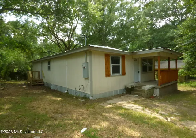 Photo 17 of Single family home for sale at 203 Peters St, Summit, MS 39666 | MLS# 4157614 | Listing updated on 2026-07-30