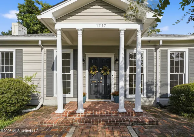 Photo 2 of Single family home for sale at 1717 Edgewood St, Jackson, MS 39202 | MLS# 4156834 | Listing updated on 2026-09-16