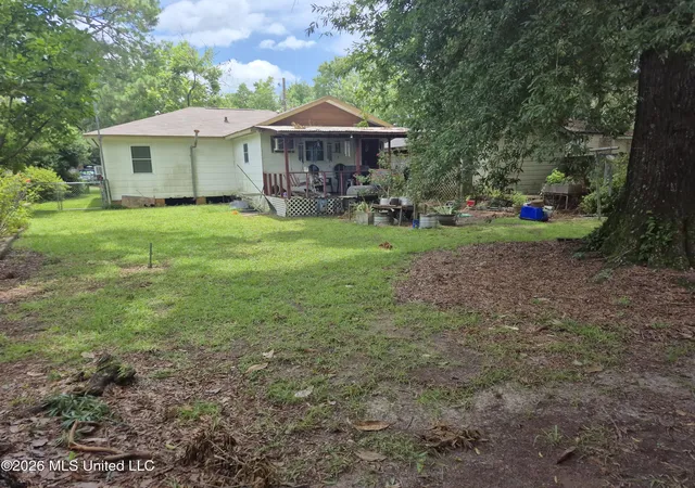 Photo 3 of Single family home for sale at 1503 Pecan Dr, Hattiesburg, MS 39401 | MLS# 4156810 | Listing updated on 2026-09-14