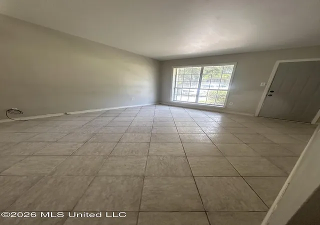 Photo 3 of Sale Pending at 1210 Plum St, Vidalia, LA 71373 | MLS# 4156816 | Listing updated on 2026-08-08
