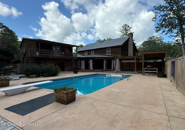Photo 2 of Single family home for sale at 200 Stonington Dr, Brandon, MS 39047 | MLS# 4156796 | Listing updated on 2026-09-09