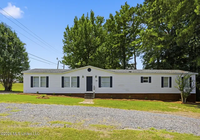 Photo 2 of Manufactured home for sale at 101 Ken Dr, Brandon, MS 39042 | MLS# 4157128 | Listing updated on 2026-09-12