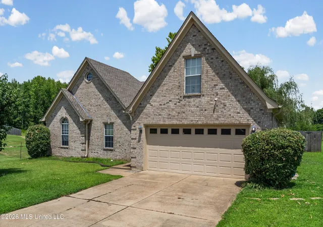 Photo 3 of Single family home for sale at 9768 Crape Myrtle Dr, Olive Branch, MS 38654 | MLS# 4156798 | Listing updated on 2026-09-11