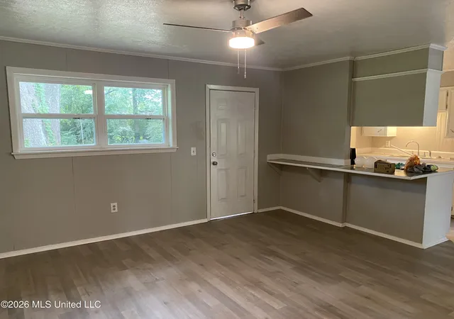 Photo 3 of Sale Pending at 381 James Garfield Cir, Jackson, MS 39213 | MLS# 4156833 | Listing updated on 2026-09-11