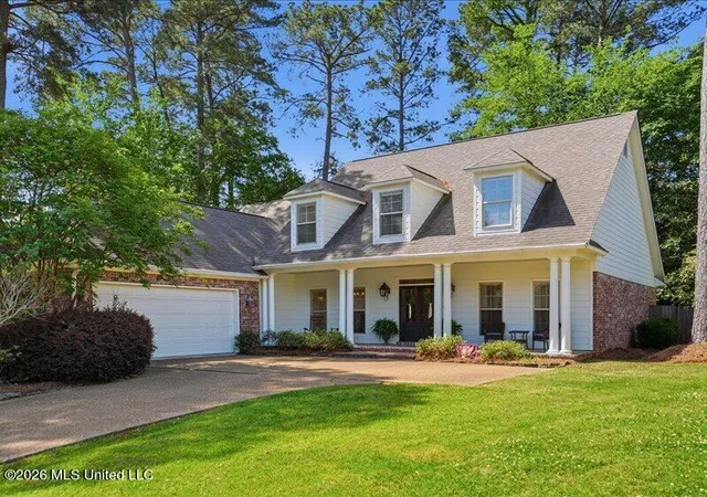 Photo 2 of Single family home for sale at 202 Fairway Ln, Madison, MS 39110 | MLS# 4156852 | Listing updated on 2026-09-14