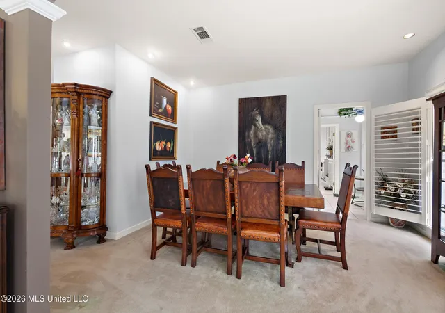 Photo 4 of Single family home for sale at 42 Robinwood Pl, Jackson, MS 39211 | MLS# 4156817 | Listing updated on 2026-09-17