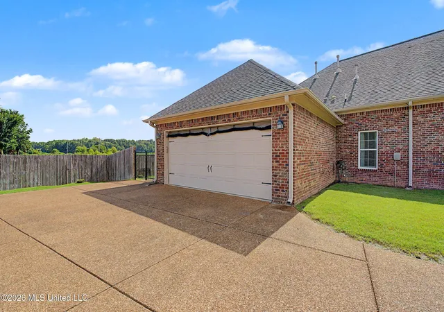 Photo 4 of Single family home for sale at 6105 Arnold Palmer Cvs, Olive Branch, MS 38654 | MLS# 4156958 | Listing updated on 2026-10-06