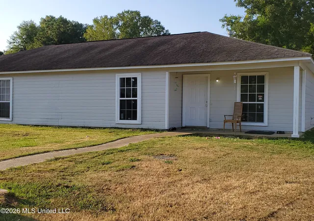 Photo 1 of Sale Pending at 101 W 10th Street, Verona, MS 38879 | MLS# 4156838 | Listing updated on 2026-09-01