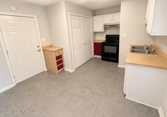 Photo 3 of Sale Pending at 101 W 10th Street, Verona, MS 38879 | MLS# 4156838 | Listing updated on 2026-09-01