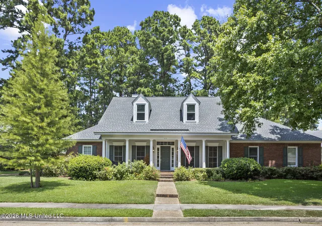 Photo 2 of Single family home for sale at 614 Kinsington Ct, Ridgeland, MS 39157 | MLS# 4157198 | Listing updated on 2026-08-03