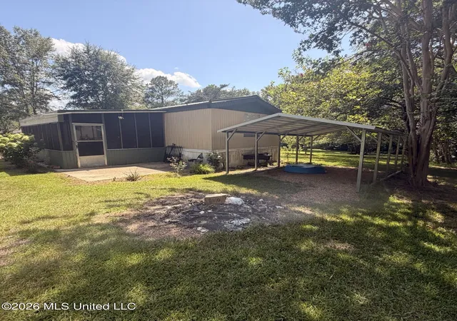Photo 2 of Manufactured home for sale at 13 Douglas Cir, Sontag, MS 39665 | MLS# 4156862 | Listing updated on 2026-09-14