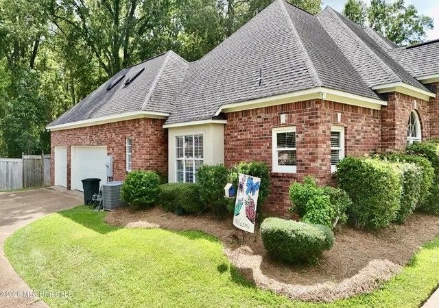 Photo 89 of Single family home for sale at 100 Tr Ridge Dr, Clinton, MS 39056 | MLS# 4156879 | Listing updated on 2026-09-11