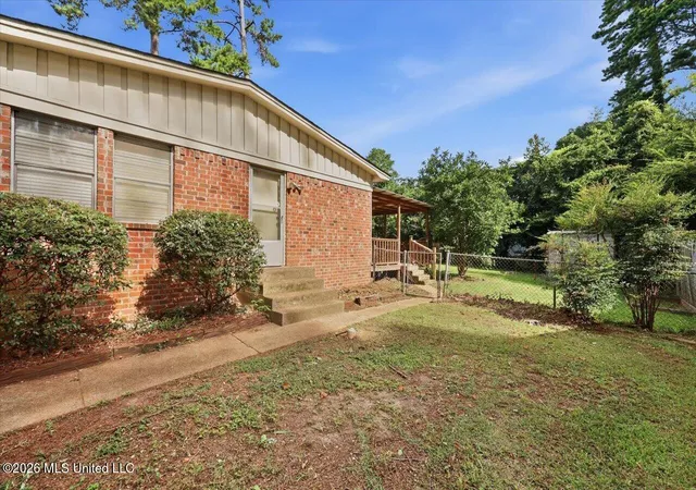 Photo 27 of Single family home for sale at 502 W Lakeview Cir, Clinton, MS 39056 | MLS# 4156855 | Listing updated on 2026-08-27