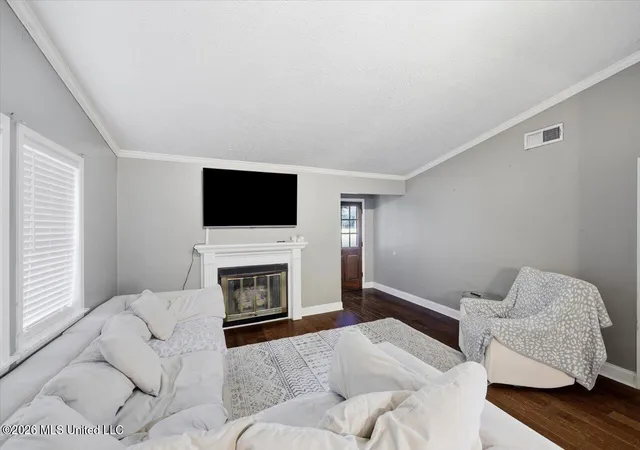 Photo 3 of Single family home for sale at 502 W Lakeview Cir, Clinton, MS 39056 | MLS# 4156855 | Listing updated on 2026-08-27