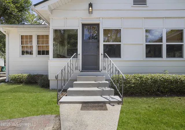 Photo 3 of Single family home for sale at 145 Bay View Ct, Bay Saint Louis, MS 39520 | MLS# 4157042 | Listing updated on 2026-07-29