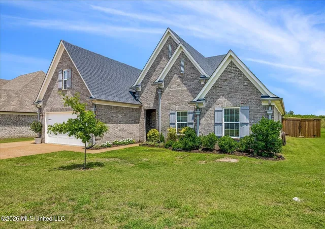 Photo 3 of Single family home for sale at 3184 Magnolia Bloom Dr, Hernando, MS 38632 | MLS# 4157254 | Listing updated on 2026-10-28