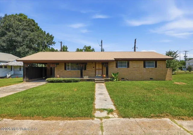Photo 1 of Single family home for sale at 107 W Bell Ave, Mendenhall, MS 39114 | MLS# 4157691 | Listing updated on 2026-08-09