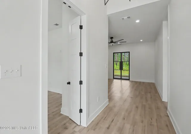 Photo 3 of Single family home for sale at 5528 Richmond St, Ocean Springs, MS 39564 | MLS# 4157023 | Listing updated on 2026-10-13