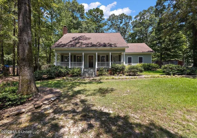 Photo 1 of Sale Pending at 130 Bentley Dr, Brandon, MS 39042 | MLS# 4157320 | Listing updated on 2026-08-26