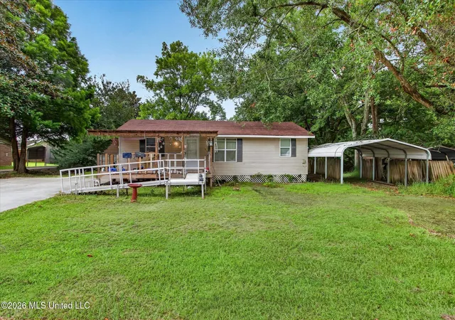 Photo 3 of Single family home for sale at 16080 Crestview Dr, Gulfport, MS 39503 | MLS# 4156981 | Listing updated on 2026-09-07