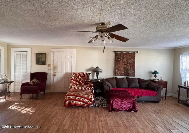 Photo 4 of Single family home for sale at 2930 Dantzler St, Moss Point, MS 39563 | MLS# 4156987 | Listing updated on 2026-09-08