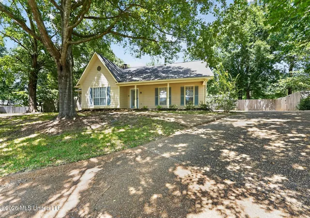 Photo 1 of Single family home for sale at 816 Strawberry Pointe, Madison, MS 39110 | MLS# 4157044 | Listing updated on 2026-08-27