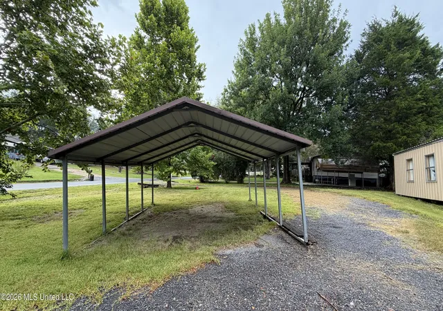 Photo 3 of Manufactured home for sale at 123 Sunny Ln, Florence, MS 39073 | MLS# 4157020 | Listing updated on 2026-07-24
