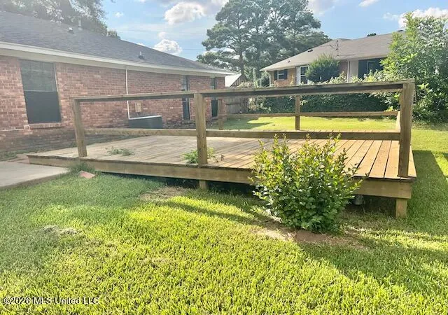 Photo 3 of Single family home for sale at 310 Longmeadow Dr, Ridgeland, MS 39157 | MLS# 4157012 | Listing updated on 2026-10-08