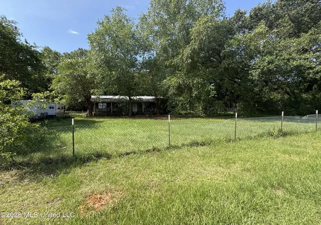 Photo 3 of Single family home for sale at 119 Elbert Stringer Ln, Lucedale, MS 39452 | MLS# 4157307 | Listing updated on 2026-08-20