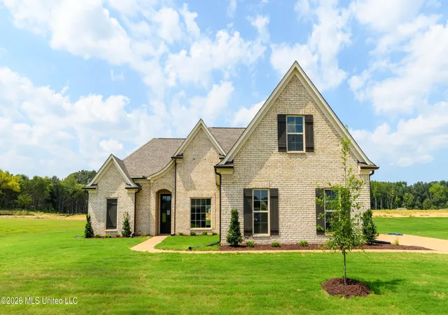 Photo 1 of Single family home for sale at 7582 John Elliott Ln, Hernando, MS 38632 | MLS# 4157071 | Listing updated on 2026-09-21