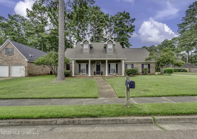 Photo 2 of Sale Pending at 312 Pinewood Ln, Ridgeland, MS 39157 | MLS# 4157048 | Listing updated on 2026-09-12