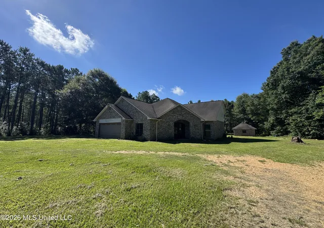 Photo 1 of Single family home for sale at 2552 Mcclendon Rd, Magnolia, MS 39652 | MLS# 4157033 | Listing updated on 2026-08-21