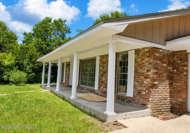 Photo 3 of Single family home for sale at 14976 Angela Dr, Gulfport, MS 39503 | MLS# 4157105 | Listing updated on 2026-09-11