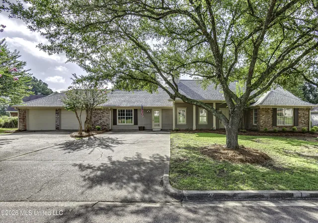 Photo 1 of Sale Pending at 102 Rockwood Dr, Madison, MS 39110 | MLS# 4157067 | Listing updated on 2026-09-18
