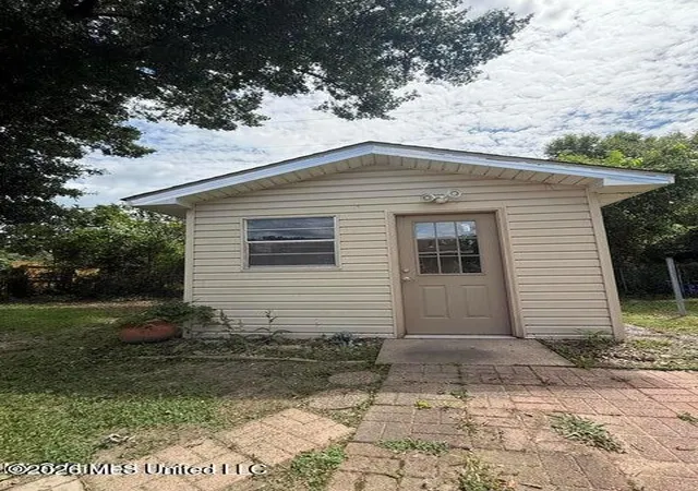 Photo 3 of Sale Pending at 1212 Apple St, Vidalia, LA 71373 | MLS# 4157167 | Listing updated on 2026-09-23