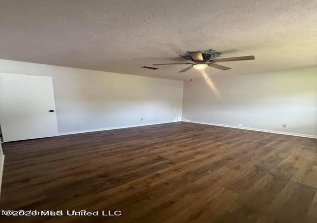 Photo 4 of Sale Pending at 1212 Apple St, Vidalia, LA 71373 | MLS# 4157167 | Listing updated on 2026-09-23