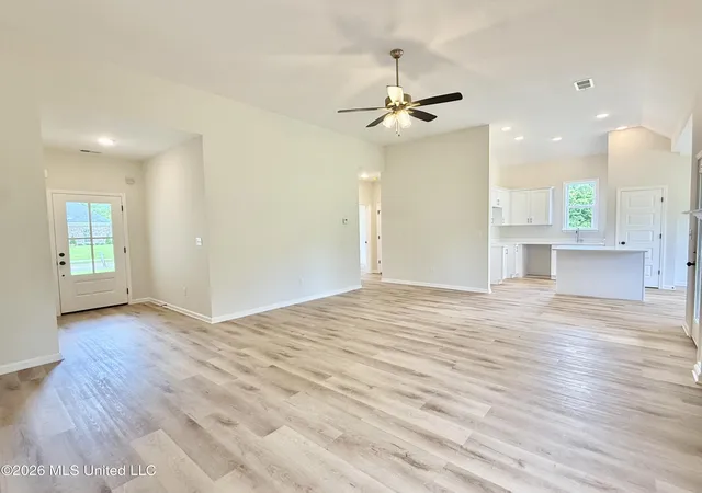 Photo 1 of Single family home for sale at 1020 Great Glen Dr, Southaven, MS 38671 | MLS# 4157079 | Listing updated on 2026-09-18