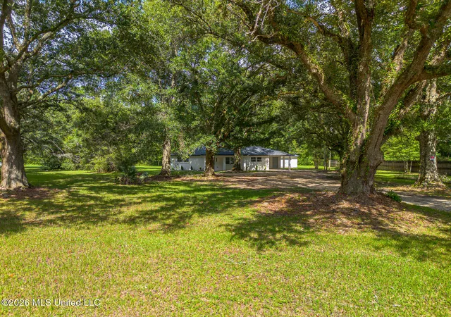 Photo 3 of Single family home for sale at 10132 Graystone Dr, Moss Point, MS 39562 | MLS# 4157086 | Listing updated on 2026-08-25