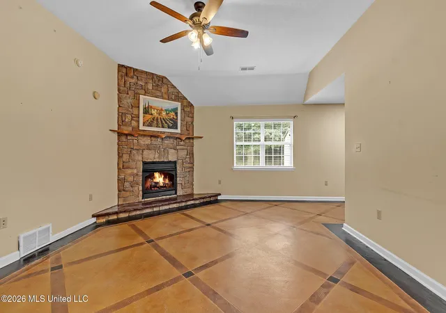 Photo 4 of Sale Pending at 209 Roper Cvs, Byhalia, MS 38611 | MLS# 4157090 | Listing updated on 2026-09-10