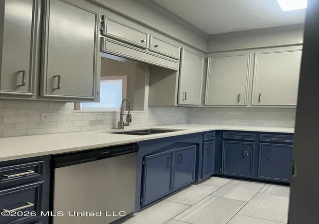 Photo 4 of Single family home for sale at 307 Northtown Dr, Jackson, MS 39211 | MLS# 4157093 | Listing updated on 2026-07-25