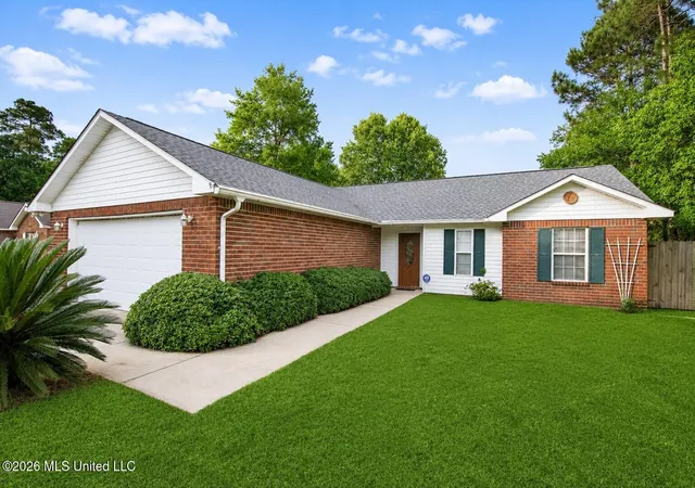 Photo 1 of Sale Pending at 1300 Oak St, Ocean Springs, MS 39564 | MLS# 4157110 | Listing updated on 2026-10-16