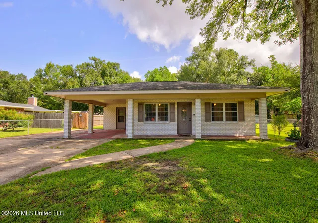 Photo 1 of Single family home for sale at 610 Herlihy St, Waveland, MS 39576 | MLS# 4157114 | Listing updated on 2026-09-16