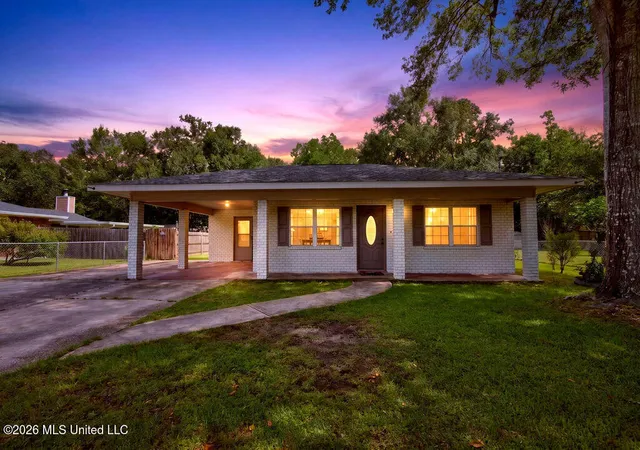 Photo 2 of Single family home for sale at 610 Herlihy St, Waveland, MS 39576 | MLS# 4157114 | Listing updated on 2026-09-16