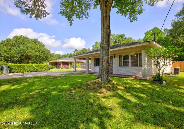Photo 3 of Single family home for sale at 610 Herlihy St, Waveland, MS 39576 | MLS# 4157114 | Listing updated on 2026-09-16